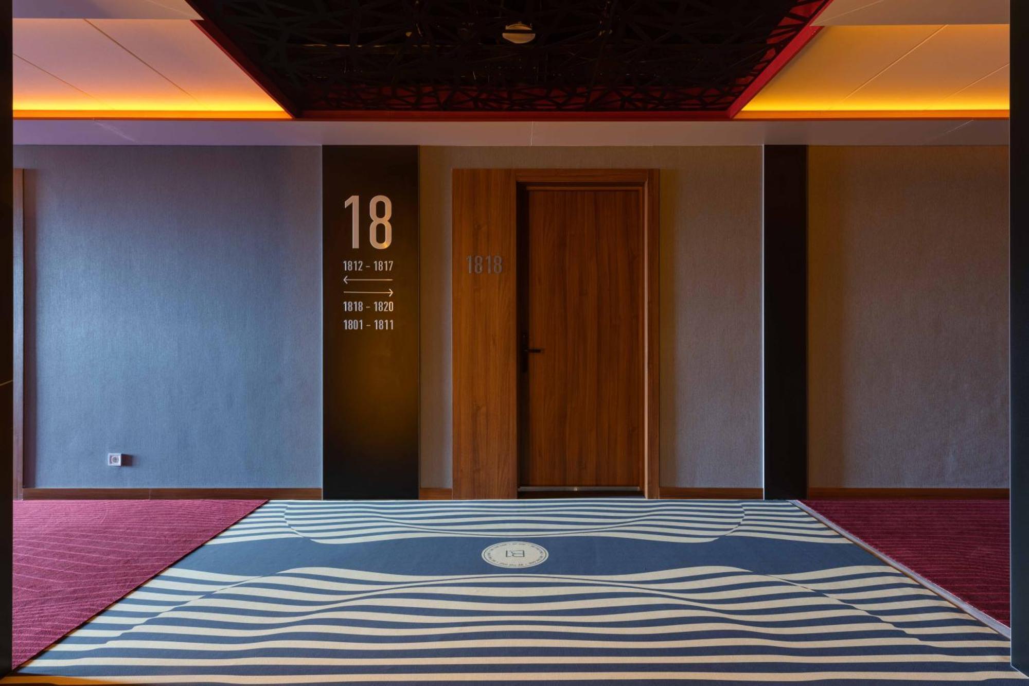 Be The One Hotel キエフ エクステリア 写真