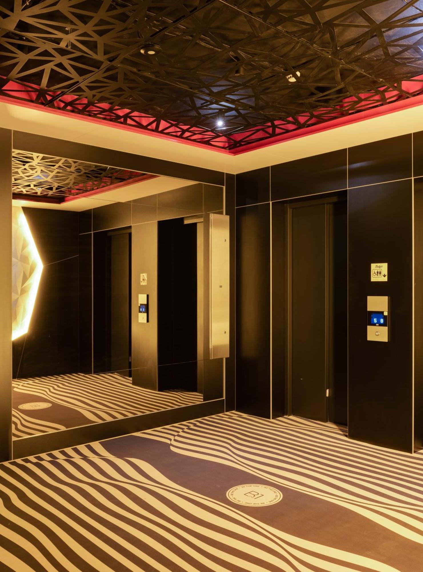 Be The One Hotel キエフ エクステリア 写真